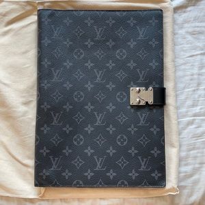 SOLD - 2018 Louis Vuitton Franck Folder in Monogram Eclipse. Excellent condition
